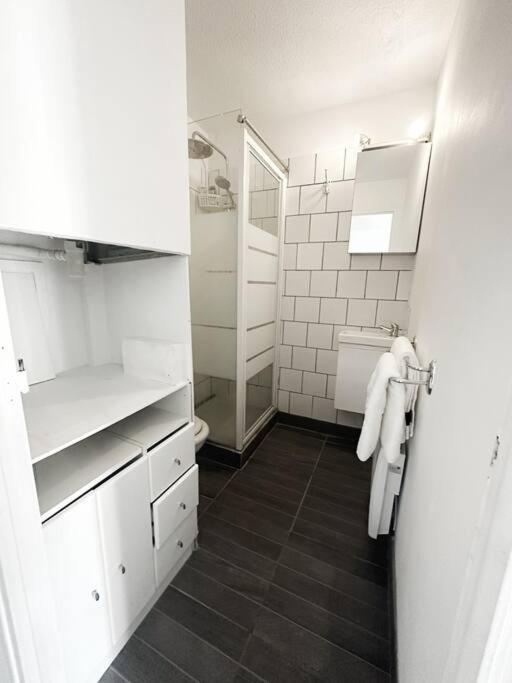 T2 Front De Secteur Lydia- Clim Apartment *